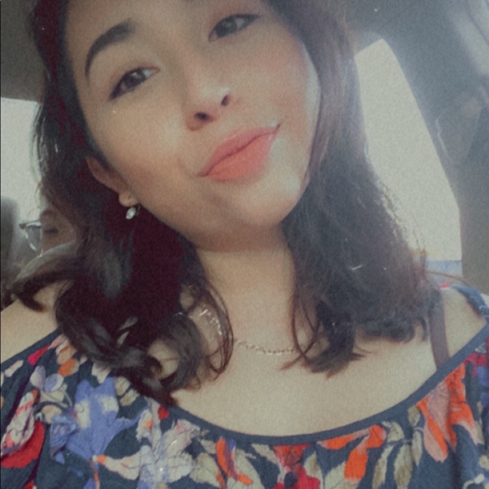 Meet your Posher, Jessenia